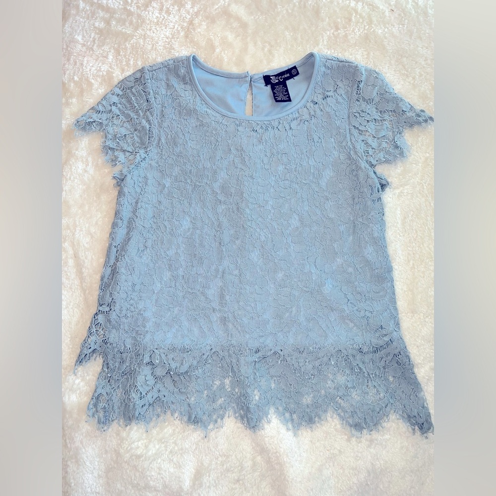 Lace crop top